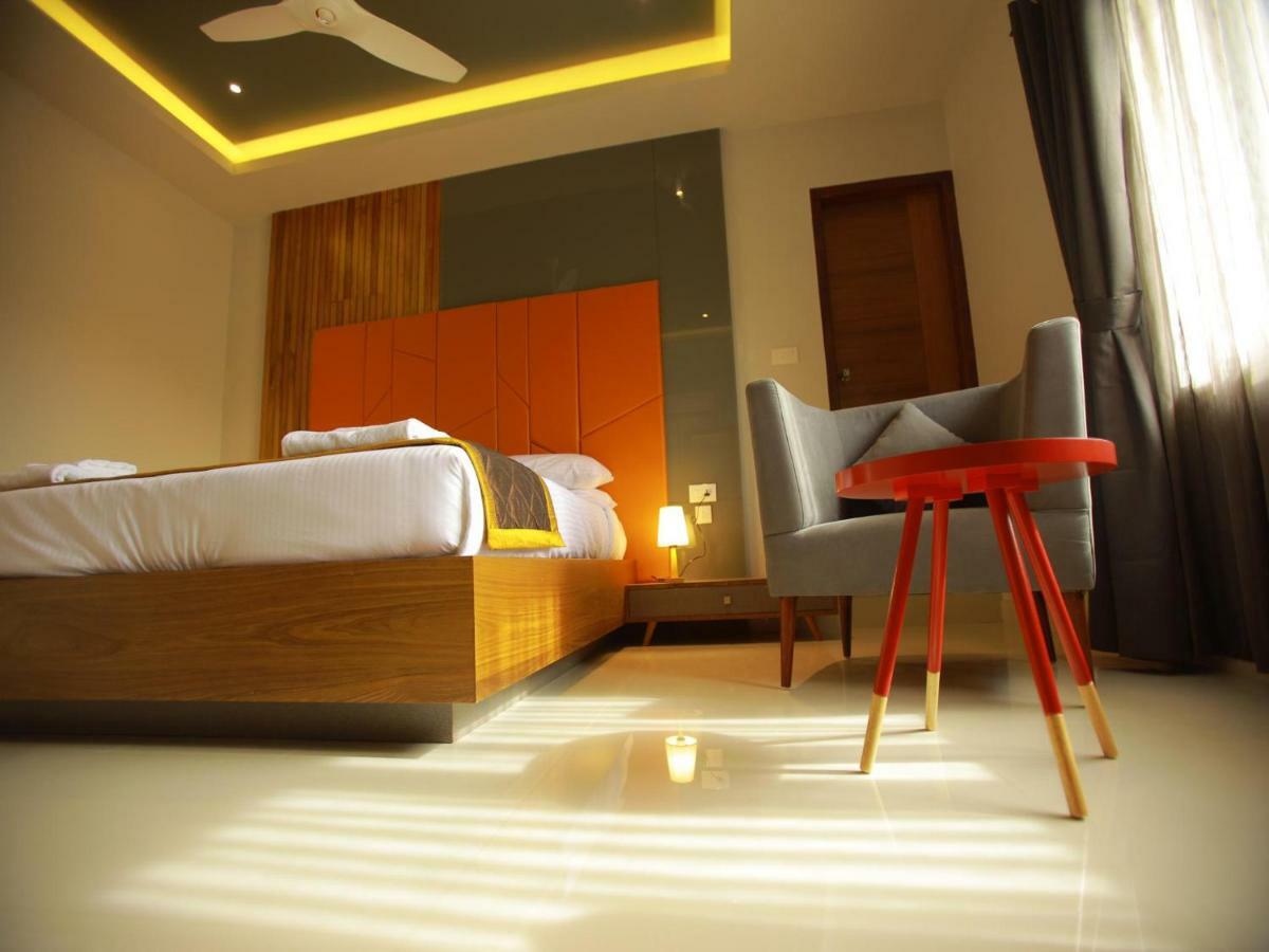 Withinn - Airport 3*