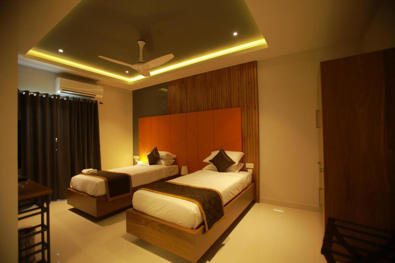 Hotel Withinn - Airport